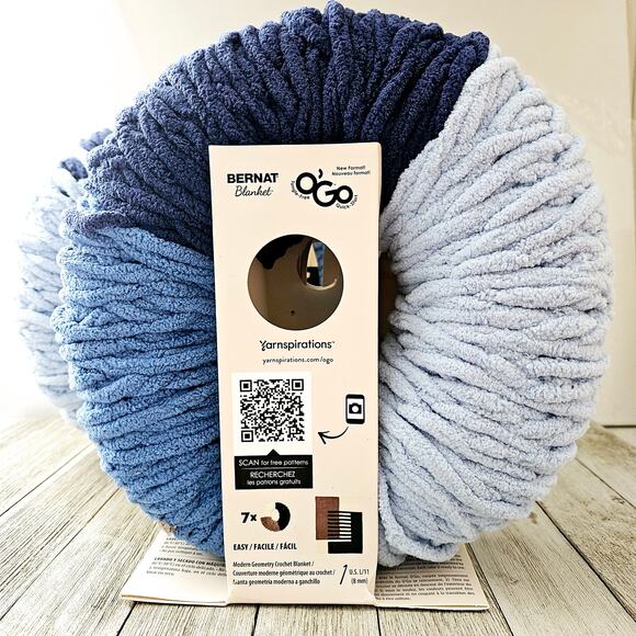 Pair of O'Go Yarspirations Yarns Bernat Inspirations Blanket Sky Blue Ombre - Picture 3 of 15